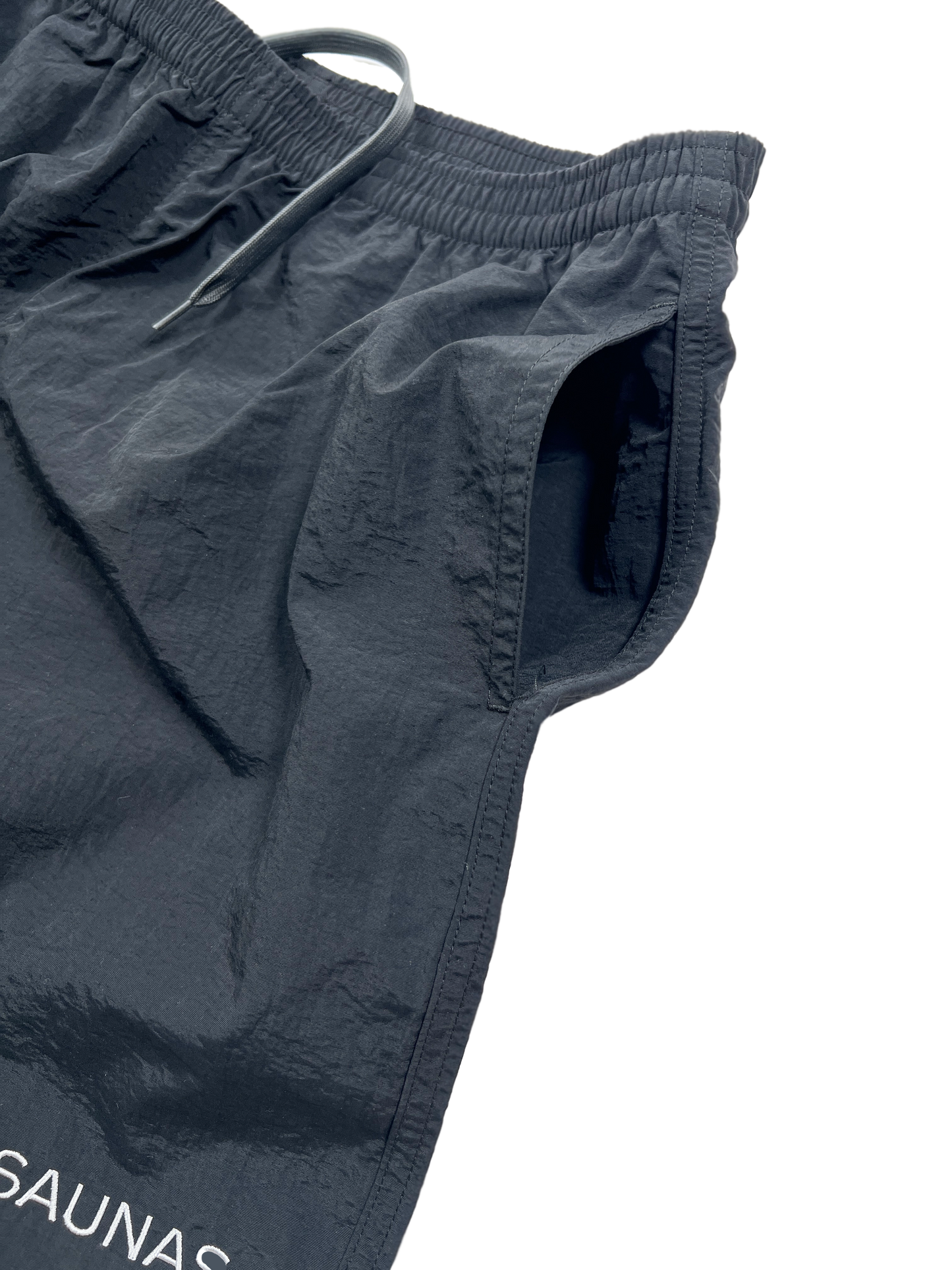 SAUNAS ナイロンショーツ