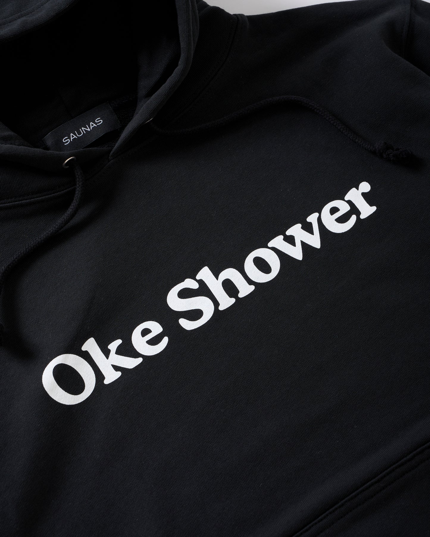 「Oke Shower」フーディー