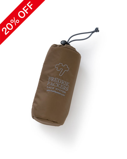 FREDRIK PACKERS × SAUNAS ボトルカバー